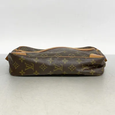 Pre-owned Louis Vuitton Brown Clutch Bag ()