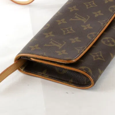 Pre-owned Louis Vuitton Brown Monogram Pochette Shoulder Bag ()