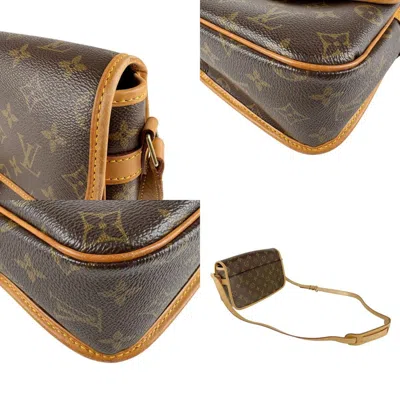 Pre-owned Louis Vuitton Brown Monogram Shoulder Bag ()