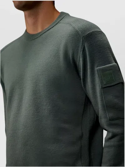 C.p. Company Crew Neck Long Sleeve Sweater With Patch Pocket In Green