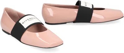 Givenchy Sliced Square Label Patent Leather Ballerina Flats In Pink