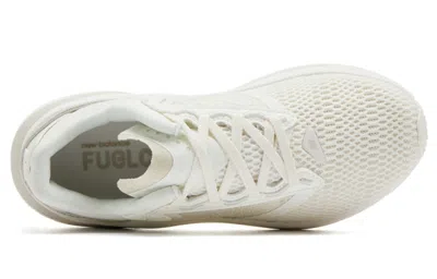 New Balance (wmns)  Fuelcell 'white'