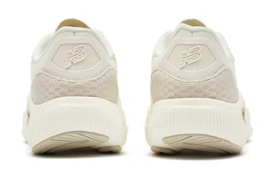 New Balance (wmns)  Fuelcell 'white'
