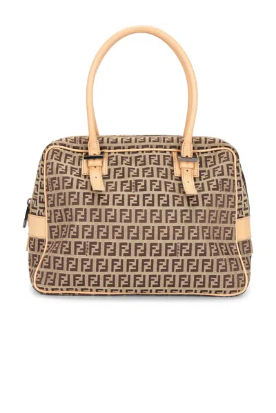 Pre-owned Fendi Zucchino Handbag In Sand