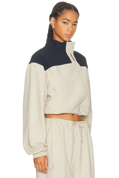 Jade Cropper Cropped Windbreaker In Blue