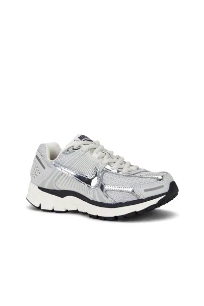 Nike Zoom Vomero 5 Sneakers In Multi