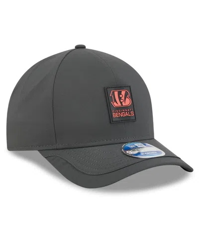 New Era Men's Charcoal Cincinnati Bengals 2025 Sideline Cold Weather 9forty M-crown Adjustable Hat In Gray