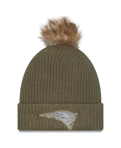 New Era Women's Dark Green New England Patriots 2025 Salute To Service Cuffed Knit With Pom Hat In Green