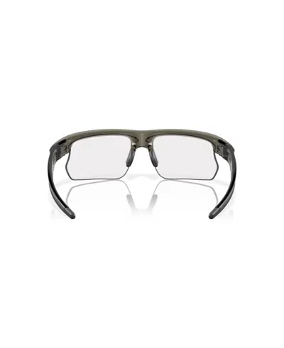 Oakley Unisex Photochromic Sunglasses, Bisphaera Oo9400 In Red