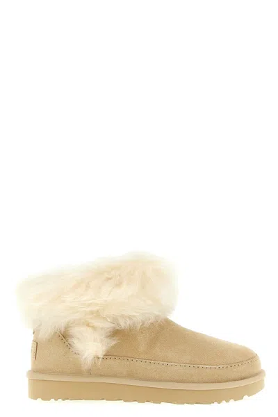 Ugg Classic Ultra Mini Chalet Beige Ankle Boots With Fur Design In Suede Woman In Nude