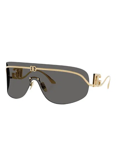 Dolce & Gabbana Logo-plaque Shield Sunglasses In Gray