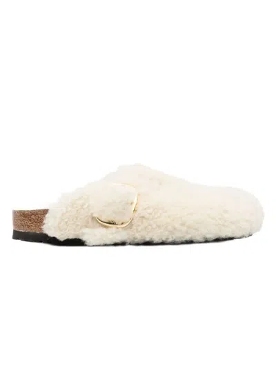 Birkenstock Womens Eggshell Shearling Boston Buckle-embellished Clogs In White