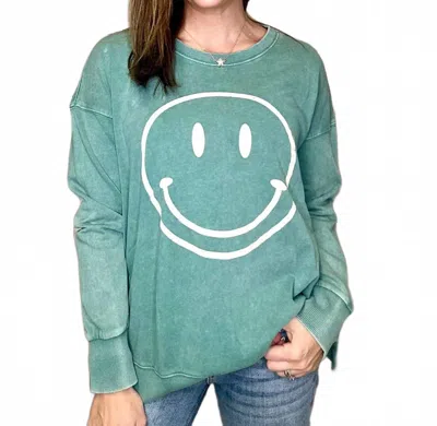 Easel Paige Mineral Wash Smiley Top - Plus In Green In Green