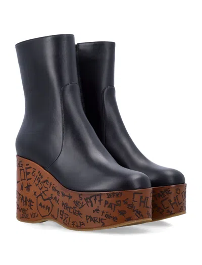 Chloé Graphic Print Ankle Boots With Platform Sole In Black