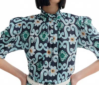 De Loreta Tapir Short Sleeve Blouse In Ikan Print In Multi