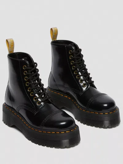 Dr. Martens Sinclair Combat Boot In Black Hammered Leather With A Large Treaded Sole
