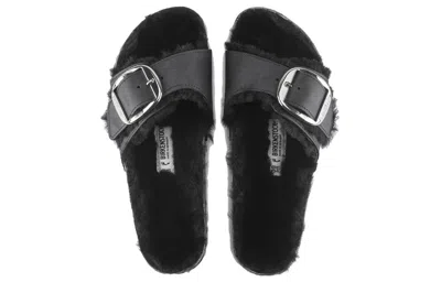 Birkenstock (wmns)  Madrid Big Buckle Shearling Oiled Leather Narrow Fit Sandals 'black'