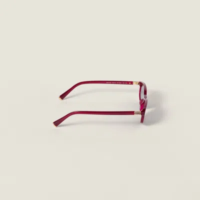 Miu Miu Miu Regard Sunglasses In Red