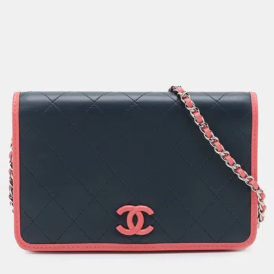 Pre-owned Chanel Blue Quilted Lambskin Color Pop Wallet On Chain
