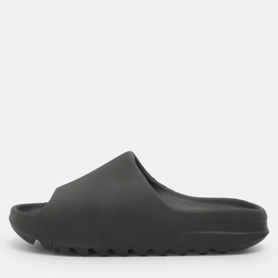 Pre-owned Yeezy X Adidas Black Rubber Onyx Slides Size 44.5