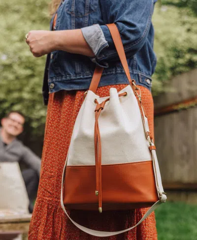Picnic Time Sirolo Canvas And Leatherette 11.8" Bucket Tote Bag In Neutral