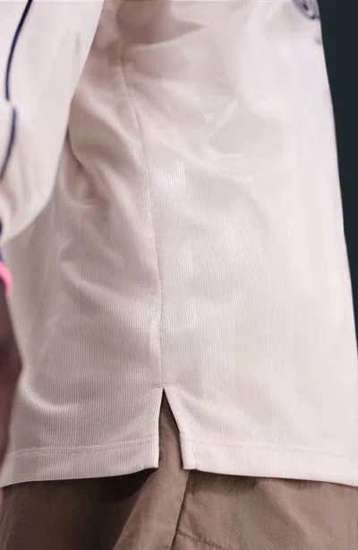 Nike Dri-fit Oversize Printed Top In Neutral