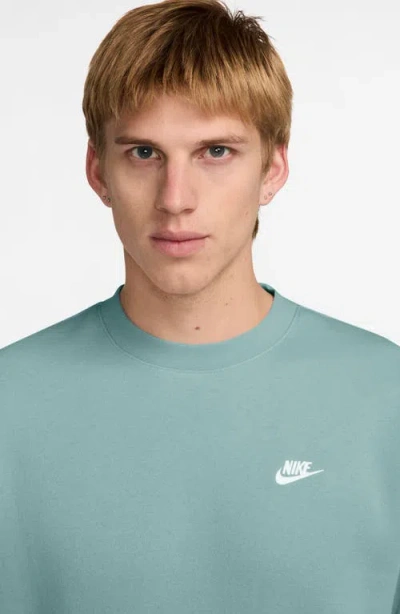Nike Club Brushed Fleece Crewneck Sweatshirt In Blue