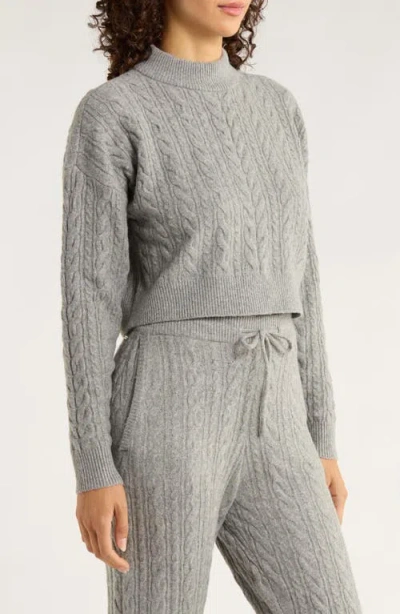 Mpg Cable Knit Crop Sweater In Gray
