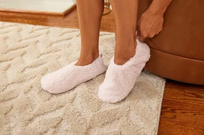 Feelgoodz Aurora Slipper Socks In Neutral