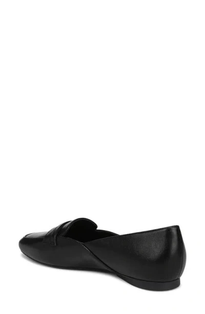 Naturalizer Create Penny Loafer In Black