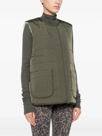 Varley Quilted Reversible Gilet In Green