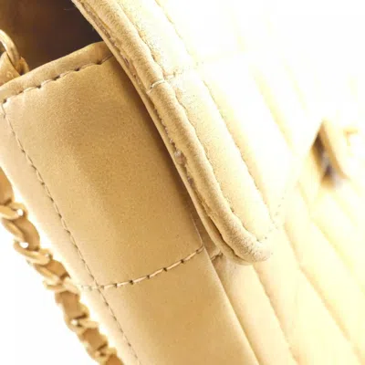 Pre-owned Chanel Beige Leather Shoulder Bag () In Sand
