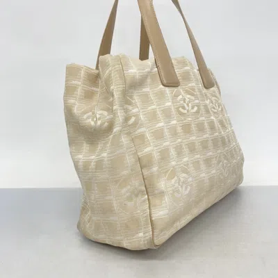 Pre-owned Chanel Beige Silver Nylon Tote Bag ()