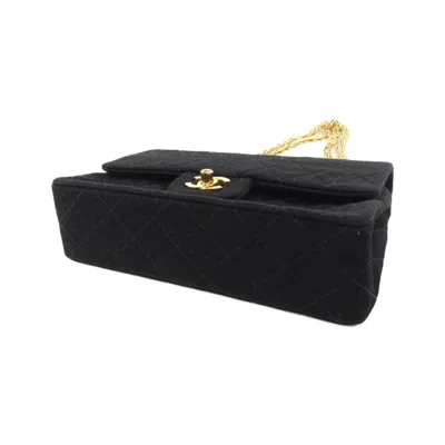 Pre-owned Chanel Black Canvas Shoulder Bag ()