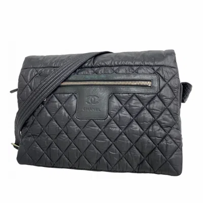 Pre-owned Chanel Black Nylon Shoulder Bag ()
