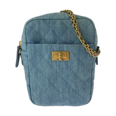 Pre-owned Chanel Blue Denim Pochette Shoulder Bag ()