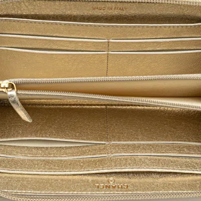 Pre-owned Chanel Gold Leather Long Wallet (bi-fold) ()