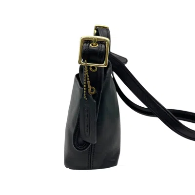 Pre-owned Coach Black Leather Pochette Shoulder Bag ()