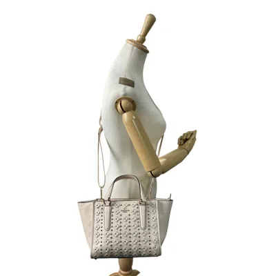 Pre-owned Coach Ivory Leather Handbag Shoulder Bag () In White