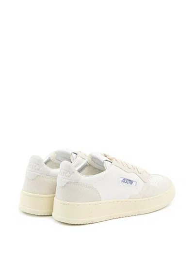 Autry Medalist Sneakers In Leather With Suede Inserts In Neutral
