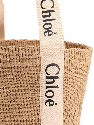 Chloé Woody Rafia Shoulder Bag In Neutral