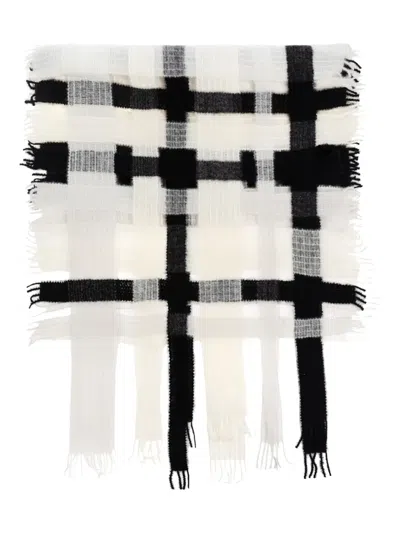 Issey Miyake Raschel Fringed-hem Scarf In Multi