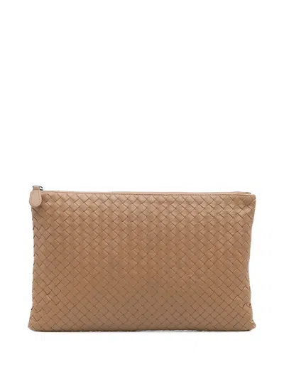 Pre-owned Bottega Veneta 2012-2025 Nappa Intrecciato Clutch Bag In Brown