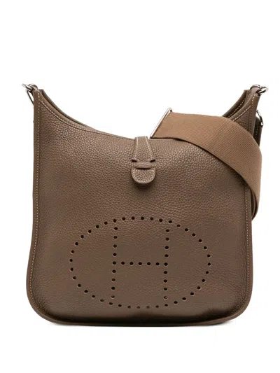 Pre-owned Hermes 2018 Clemence Evelyne Iii 29 Crossbody Bag In Brown