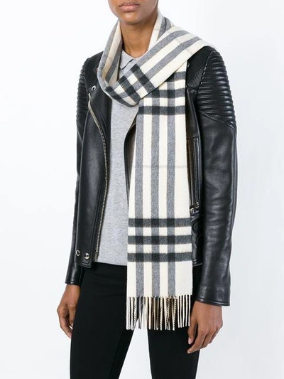 Shop Burberry The Classic Cashmere Scarf In Check In Neutrals