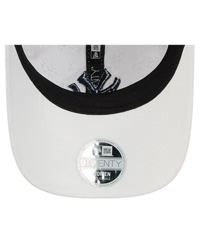 New Era Women's White New York Yankees Floral Mesh 9twenty Adjustable Hat In White