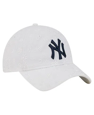 New Era Women's White New York Yankees Floral Mesh 9twenty Adjustable Hat In White