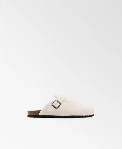 Mango Faux Shearling Clog In White