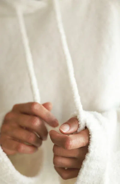 Sunday Citizen Snug Blanket Hoodie In White