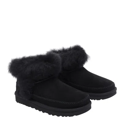 Ugg Classic Ultra Mini Chalet Boots In Black